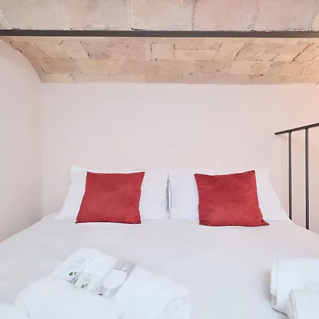 Apartment Penthouse With A View Of - 2 Bedrooms And 2 Bathrooms *