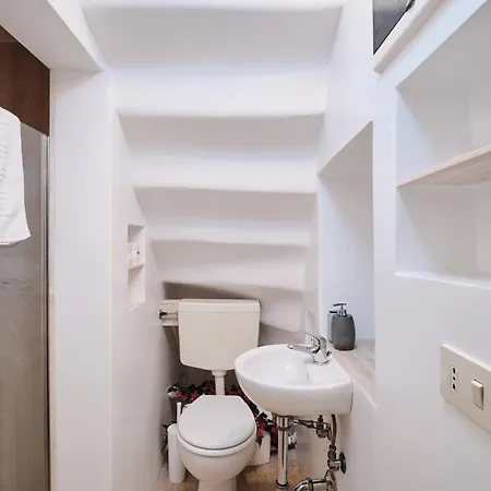 Penthouse With A View Of - 2 Bedrooms And 2 Bathrooms * Rome