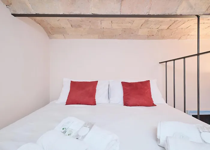Apartment Penthouse With A View Of - 2 Bedrooms And 2 Bathrooms *